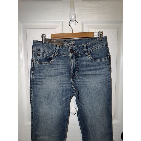 NEW Wrangler Retro Mae Jeans Women Sz 7 R Blue Boot Cut Mid Rise Stretch Western - Picture 2 of 9